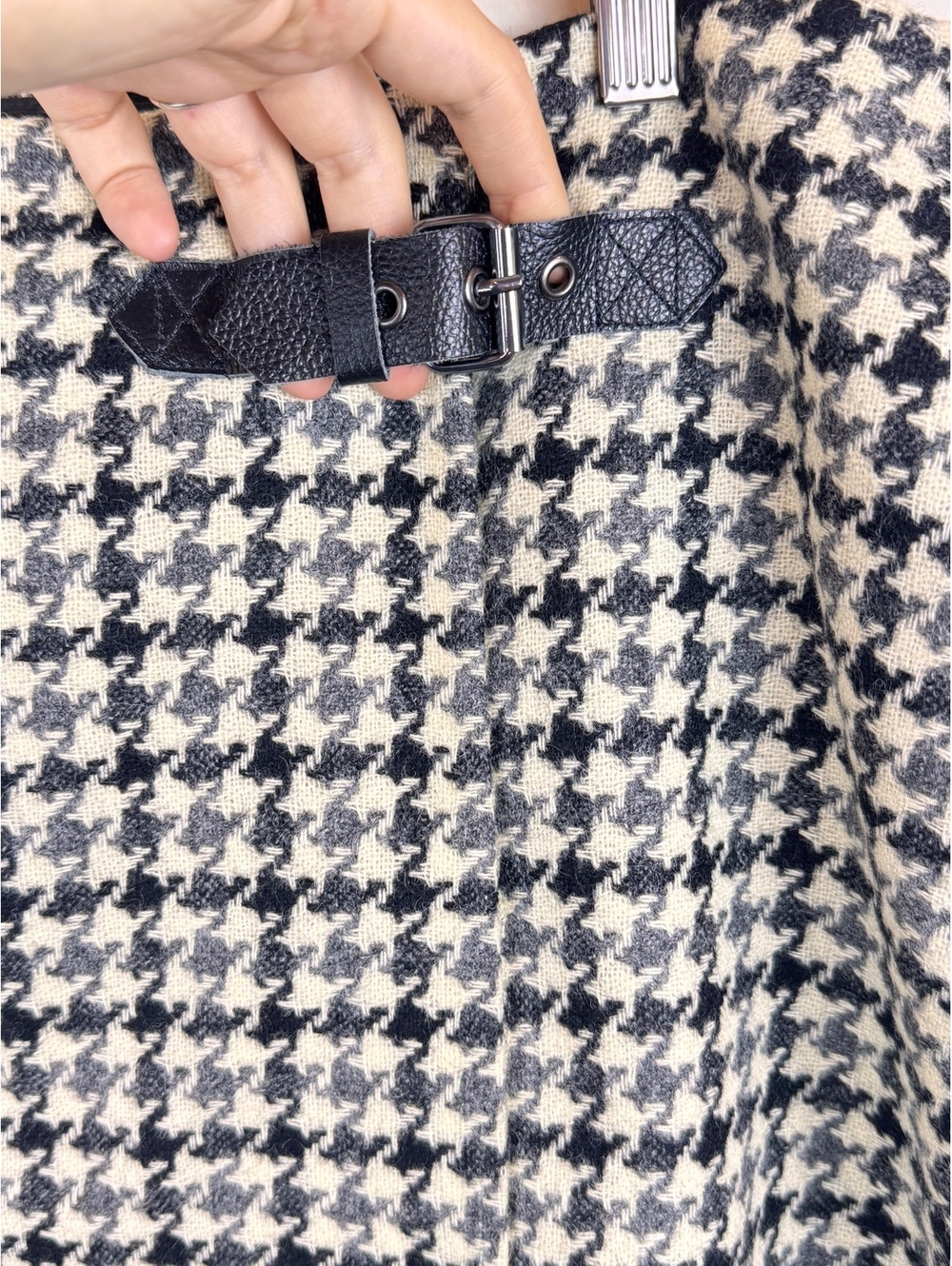 Boden British Tweed by Moon Houndstooth Wool Faux Wrap Skirt US 14L Buckle - Picture 4 of 10